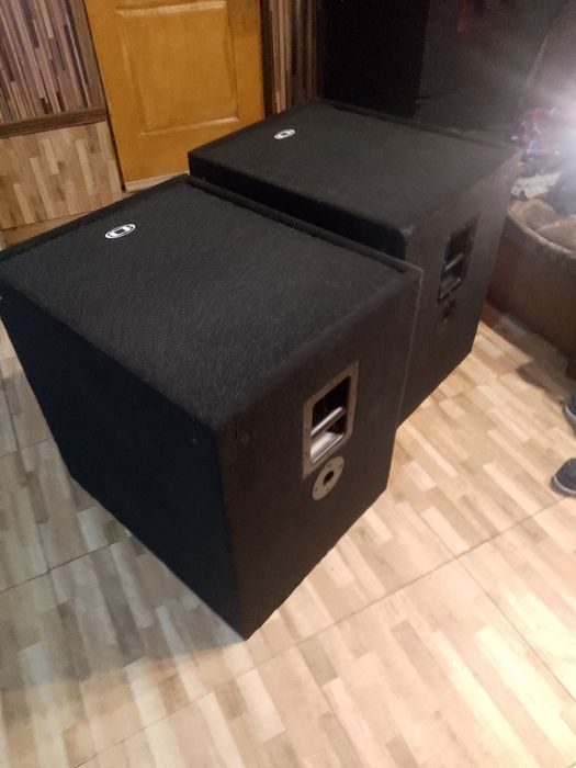 2 Incinte 18" plywood Cutii bas Subwoofere18"