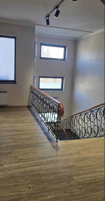 Здание в аренду под офис/клинику/представительство (Grand Mir Hotel)