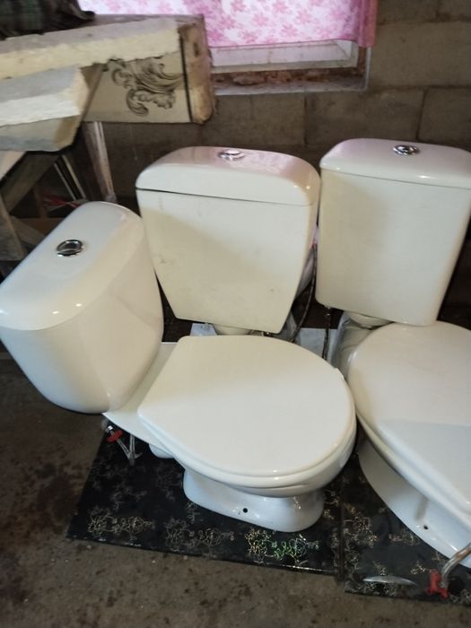 Продам унитаз в отличном состоянии