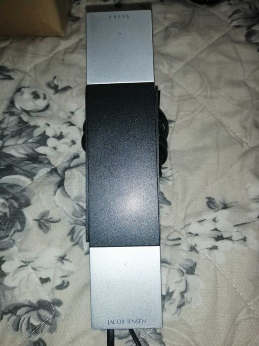 Telefon Jacob jensen disponibil 7 bucăți identice si 1 mic