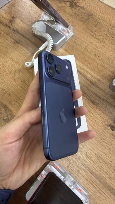 Айфон 17 про 256Gb цена 480000