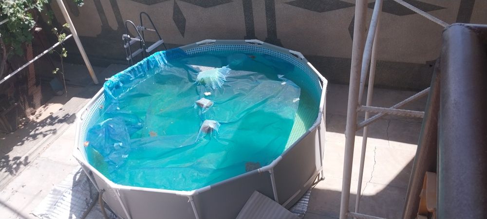 Bolalar va kattalar uchun basseyn