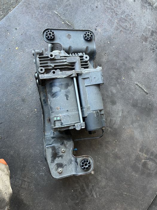 компресор окачване bmw e70