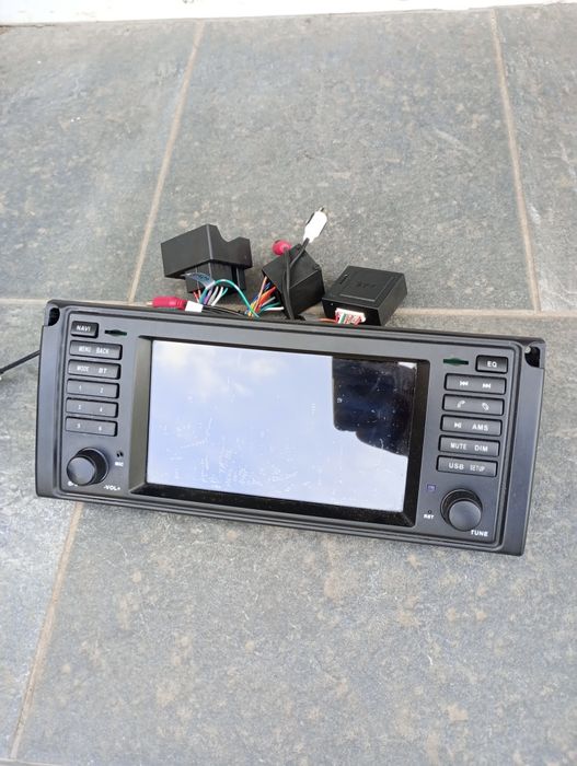 Vând navigație android e 39