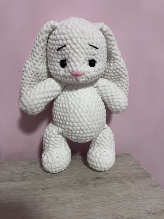 Ръчно изработено плюшено зайче