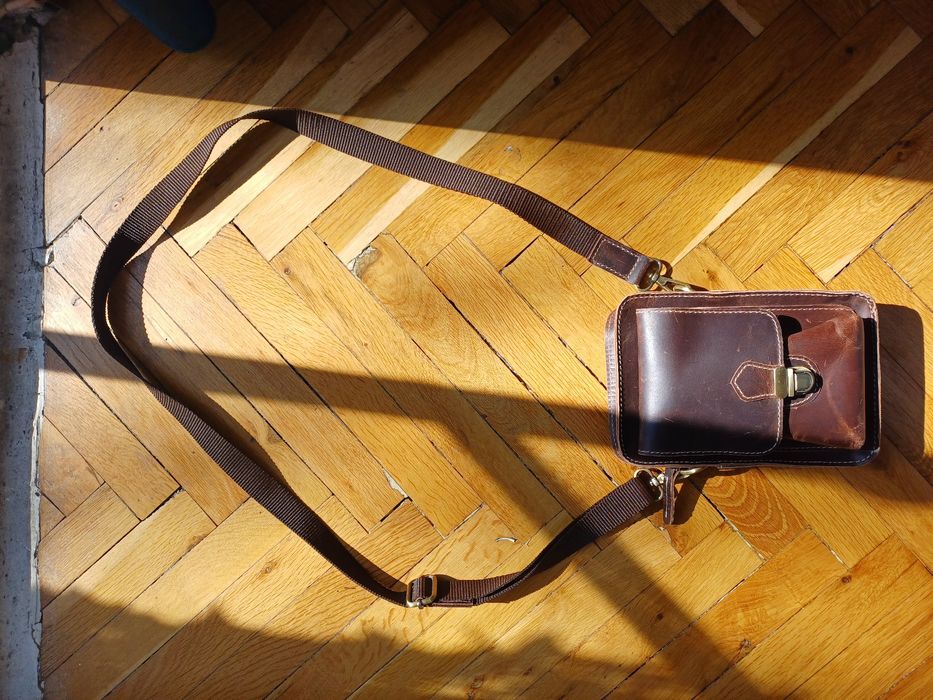 Малка мъжка чанта от естествена кожа – Vintage стил