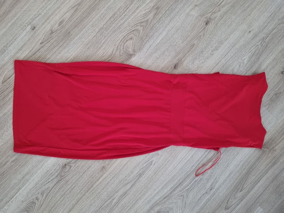 Елегантна Рокля Boohoo