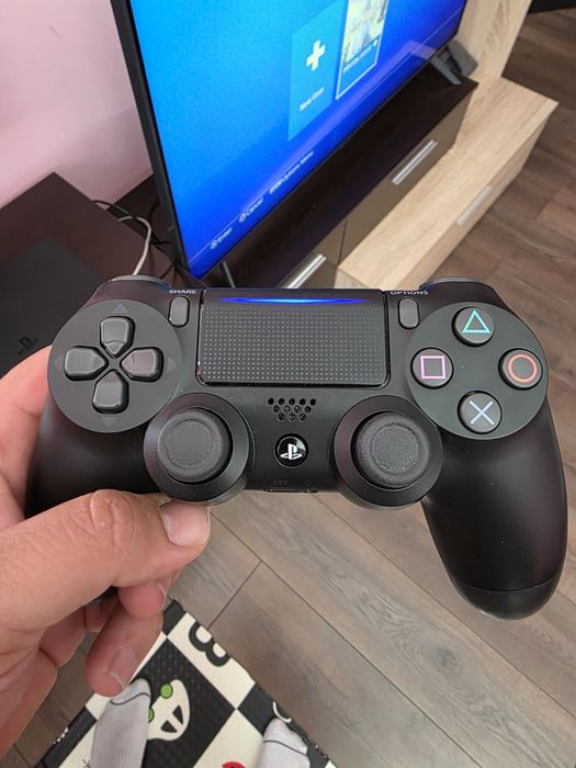 Playstation 4 Конзола Перфекна