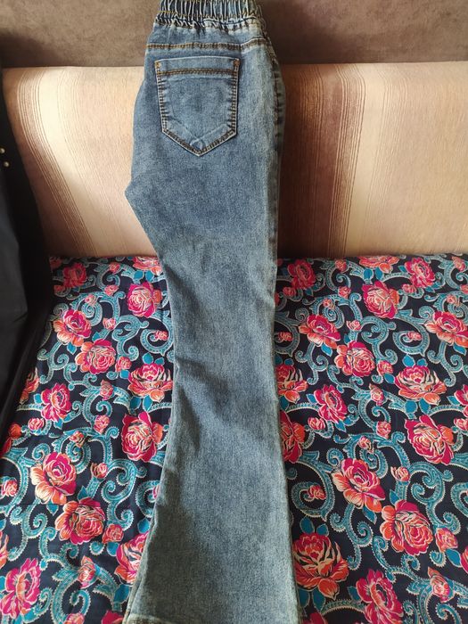 Джинсы для девочек.