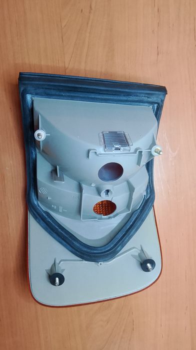 Задний поворотник Audi 100 c4