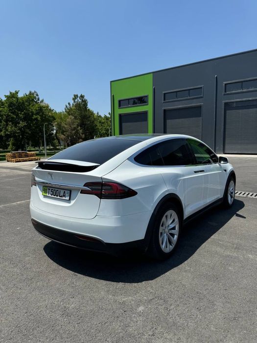 Tesla model X ludicrous performance