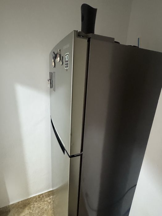 Frigider Samsung no frost