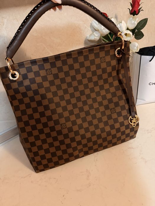 Дамска чанта Louis Vuitton Artsy MM