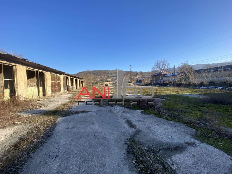 Парцел в с.Веселиново, обл. Шумен, площ 6398, цена 130000 лева