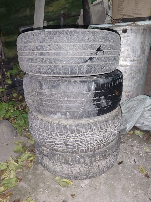Продам резину  б/у с дисками