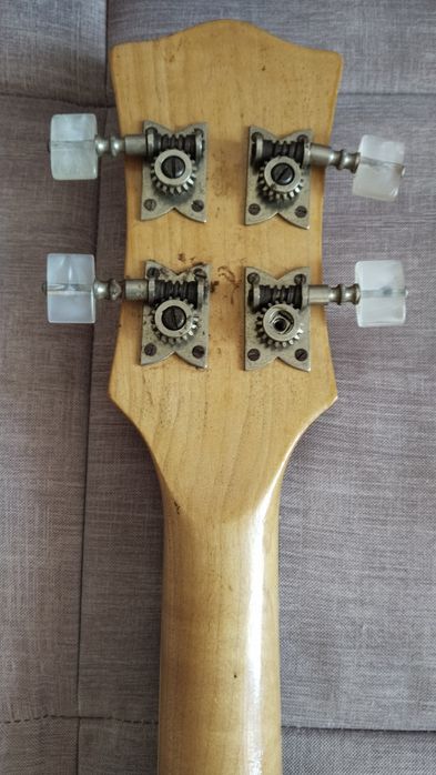 Бас гитара электрическая Българска Кремона