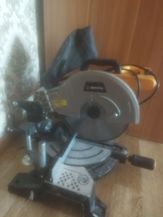 Торцовочная пила