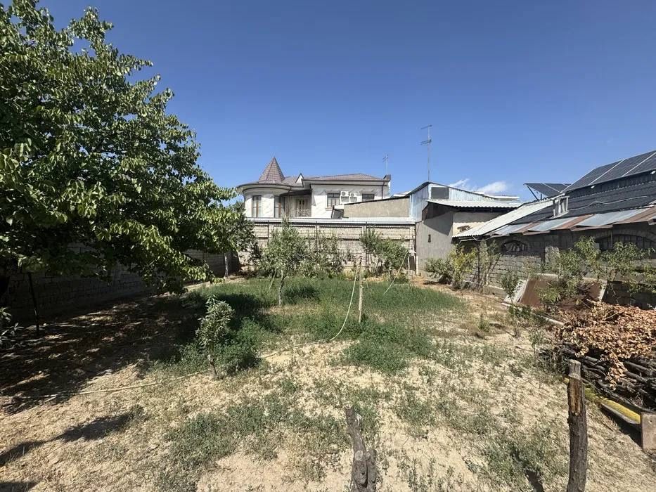 Срочно продается Элитной махалле Сорок лет uy hovli uchastka участок