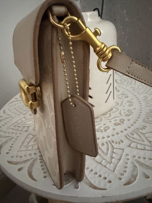 Дамски чанти с дълги дръжки