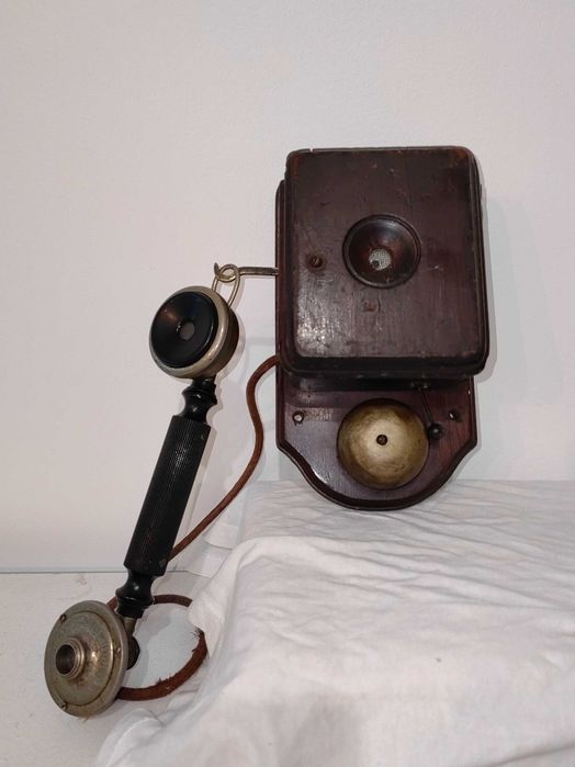 Колекция от ретро телефони