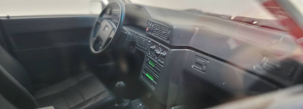 Machetă 1993 Volvo 850 Dutch police 1/18 TEIPLE9