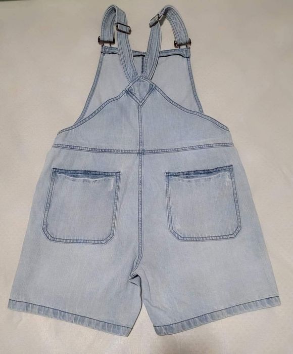 Salopetă de blugi scurtă Nouă(nepurtată) - mărimea 38