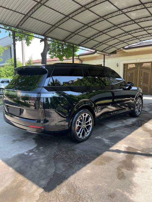 Lynk & Co  2025 — 2