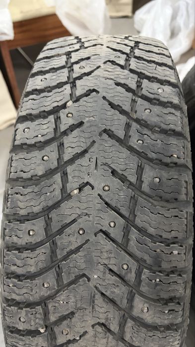Продам шины зимние R15 195/65