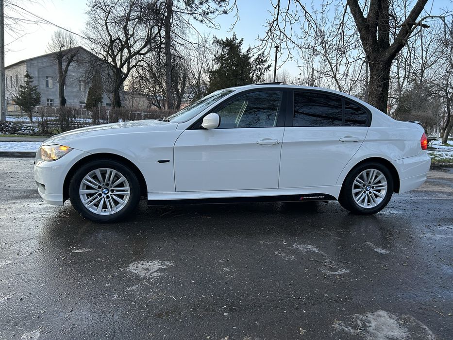 BMW Seria 3 E 90 Motor 2.0 Diesel Fabricatie 2011 Euro 5