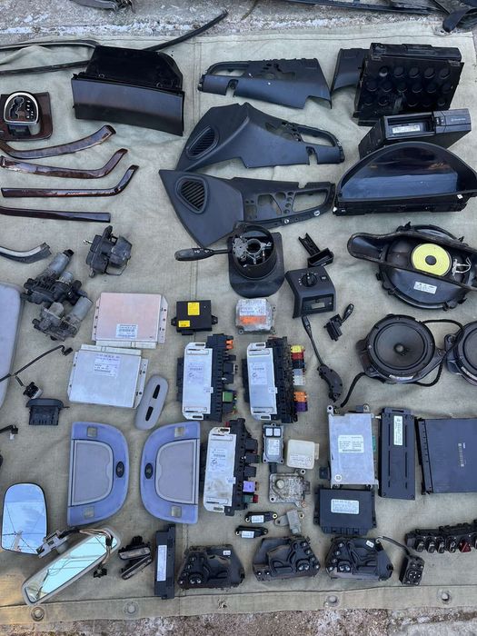 Продавам Mercedes w 220 на части