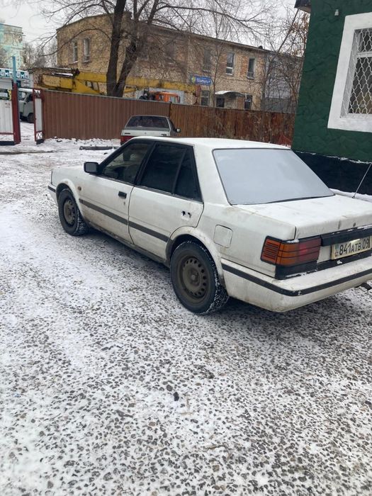 Продам машину Ниссан блюберд