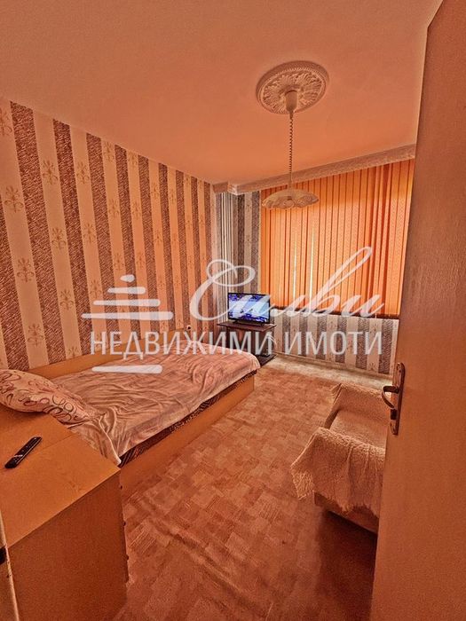 Продава се Двустаен апартамент в Шумен, Боян Българанов 2 - 65 кв.м за 1059 €/кв.м - Снимка #2