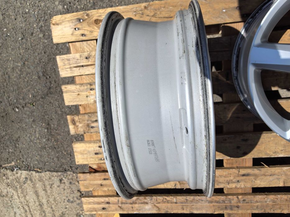 16 цола 5 х 112 мм Фолксваген ГОлф - 6,5 Инча / ЕТ 50