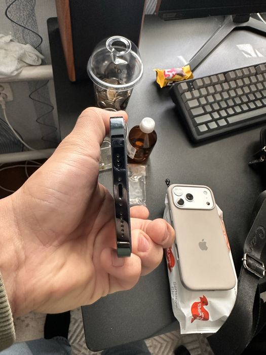 Продам айфон 12Pro max