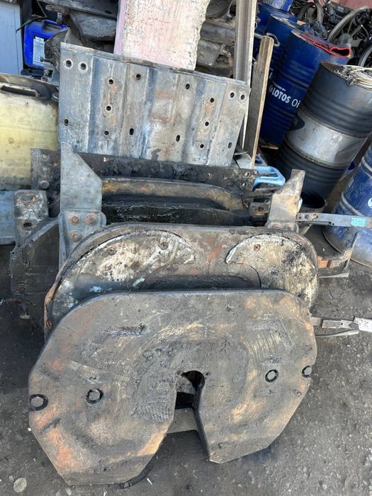 Седло (Лапед) MAN DAF VOLVO MERCEDES RENAULT нархи келишилган холда!