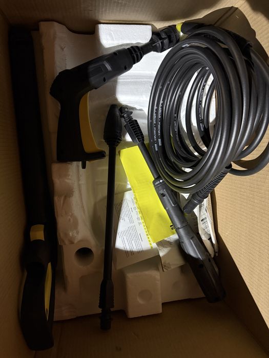 Продам отличную мойку Karcher K5 Compact