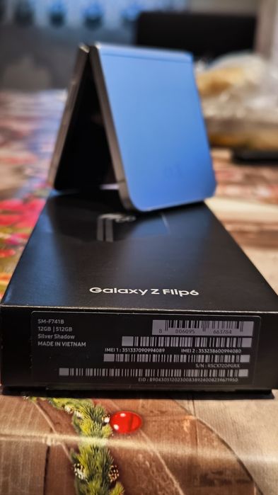 Samsung Z Flip 6 512 gb / 12 gb ram
