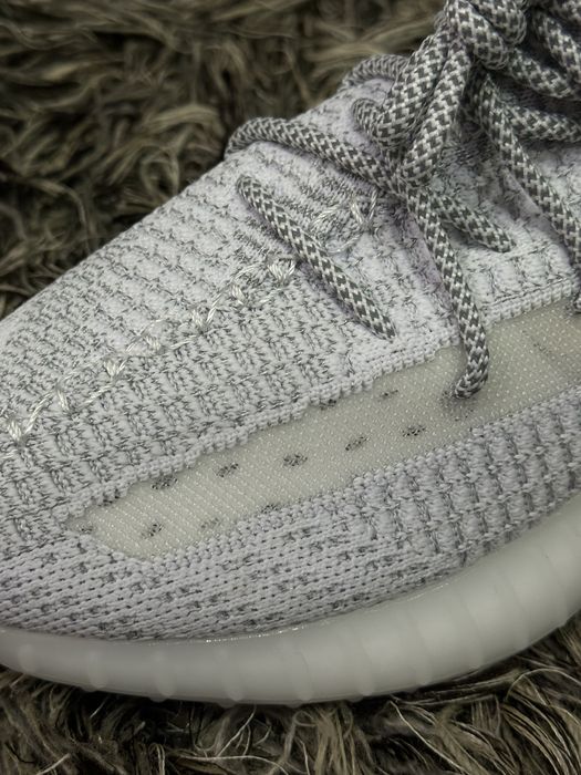 Yeezy 350 White Static