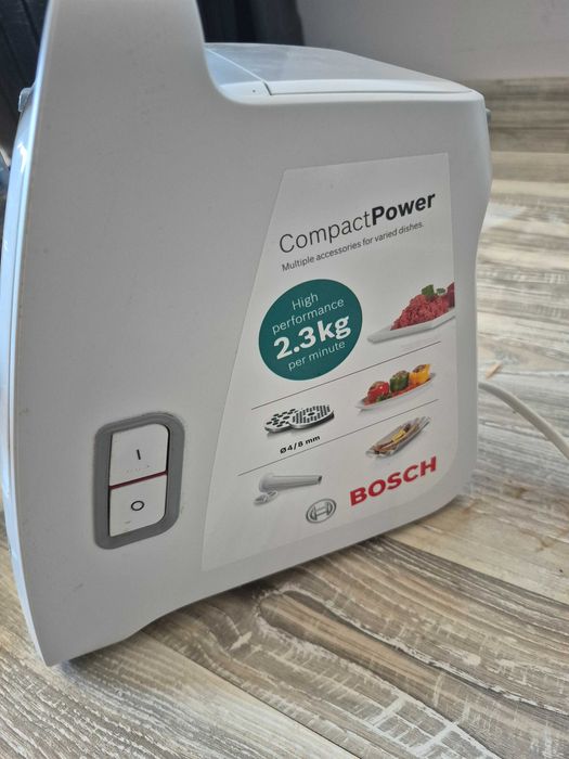 Mașina de tocat carne Bosch Compact Power