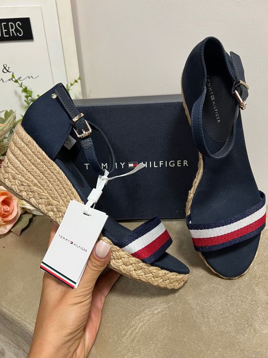 Нови с етикет дамски сандали Tommy Hilfiger