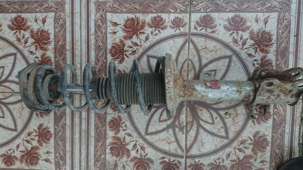 Стойки Карина Е (Caldna E)