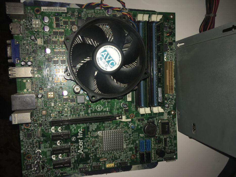 Продам комплект материнский плата процессор