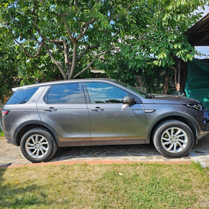 Land Rover Discovery Sport 2.0 TD4 180 CP 4x4 Automat 9 trepte – 128.000 km