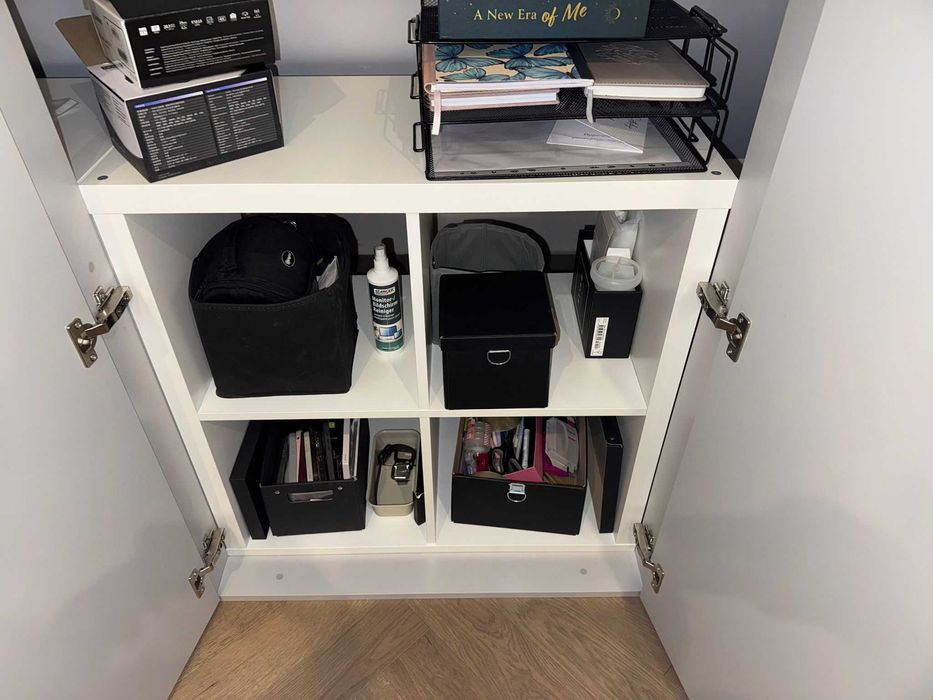 IKEA KALLAX (2x 2 отделения + 1x 4 отделения) – като нови – могат да се продават заедно