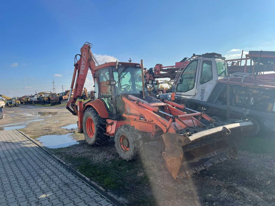 Dezmembrez buldoexcavator Fiat Hitachi FB100 -piese de schimb Hitachi
