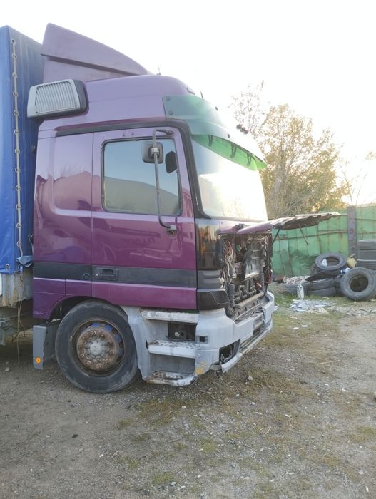 Продам кабину актрос мп1