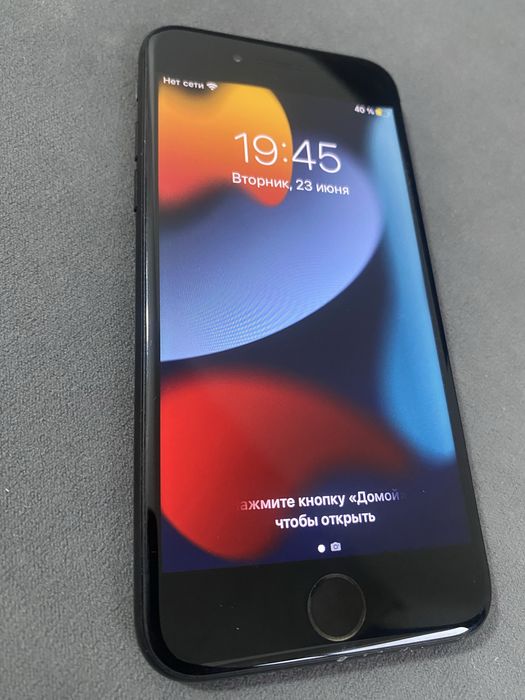 Продам Iphone 7 black 32gb