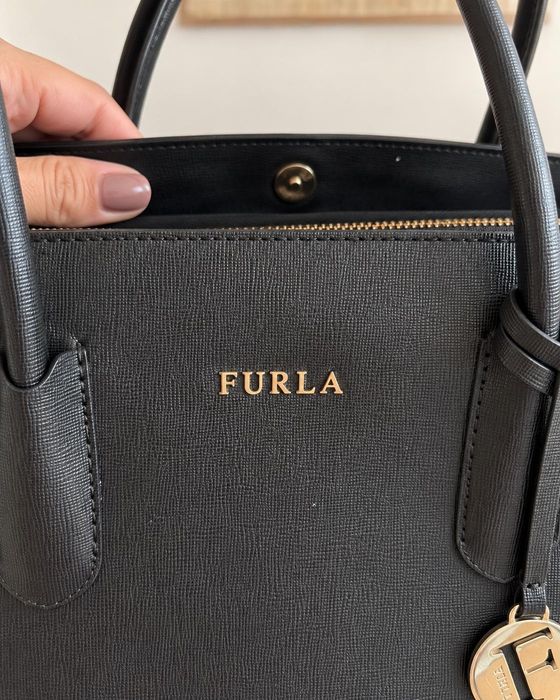 Дамска кожена чанта Furla