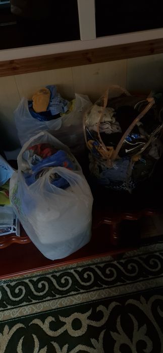 Продам б/у детские вещи