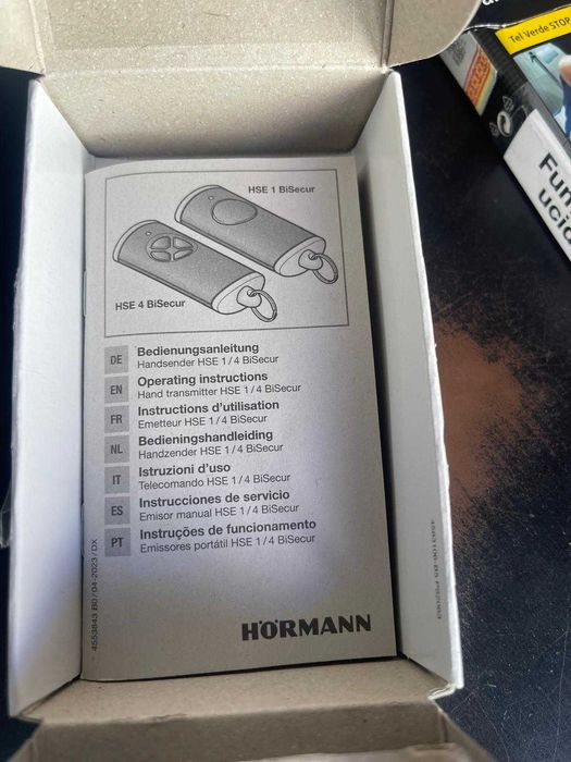 Telecomanda garaj Hörmann HSE 4 BS 4511573 (frecvență 868 MHz, antracit lucios, motor pentru ușa de garaj cu capace cromate))